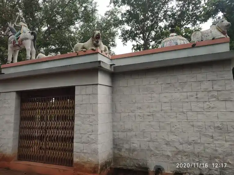 Arulmigu Karuppuswamy Temple, Adaikampatti - 621306 Arulmigu Karuppuswamy Temple, Adaikampatti - 621306, Thiruchirappalli - Ancient Temple Architecture and History Image 4