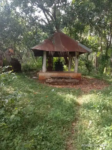 Arulmigu Karupudai Ayyanaar Temple, Mulaiyur - 624401 அருள்மிகு கருப்புடை அய்யனார் கோயில், Mulaiyur - 624401, Dindigul - Ancient Temple Architecture and History Image 3