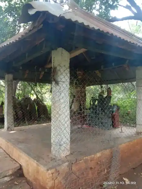 Arulmigu Karupudai Ayyanaar Temple, Mulaiyur - 624401 அருள்மிகு கருப்புடை அய்யனார் கோயில், Mulaiyur - 624401, Dindigul - Ancient Temple Architecture and History Image 4