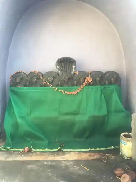 Arulmigu Karupurayasamy Temple, Utthupalayam - 641653 அருள்மிகு கருப்பராயன் திருக்கோயில், Utthupalayam - 641653, Coimbatore - Ancient Temple Architecture and History Image 5