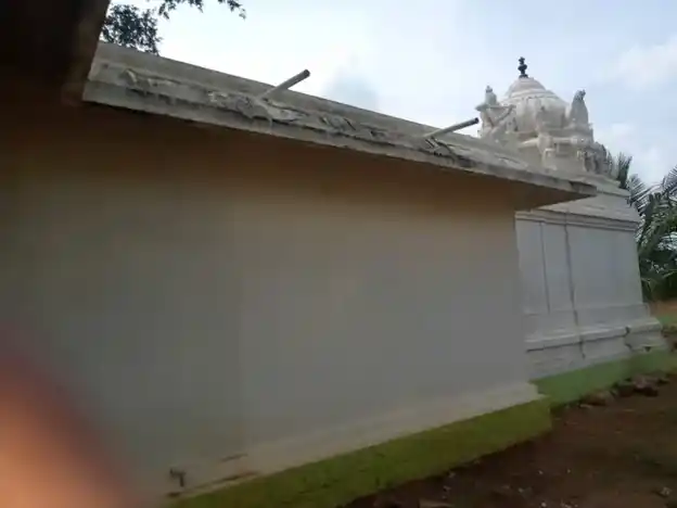 Arulmigu Karutharaya Perumal Temple, Semmandapatty - 637505 அருள்மிகு கருத்தராயப் பெருமாள் திருக்கோயில், Semmandapatty - 637505, Namakkal - Ancient Temple Architecture and History Image 3