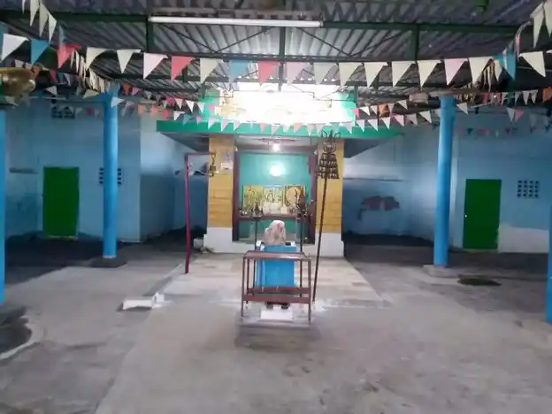 Arulmigu Karuvannarayar Bommadevar Temple, Veerappanchathiram, Erode - 638004 அருள்மிகு கருவண்ணராயர் பொம்மதேவர் திருக்கோயில், Veerappanchathiram, Erode - 638004, Erode - Ancient Temple Architecture and History Image 3