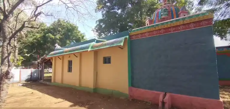 Arulmigu Karuvannarayar Temple, Kuralkuttai - 642154 Arulmigu Karuvannarayar Temple, Kuralkuttai - 642154, Tiruppur - Ancient Temple Architecture and History Image 4