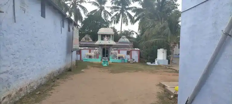 Arulmigu Karuvannarayar Temple, Surampatti - 638009 அருள்மிகு கருவன்றாயர் திருக்கோயில், Surampatti - 638009, Erode - Ancient Temple Architecture and History Image 4