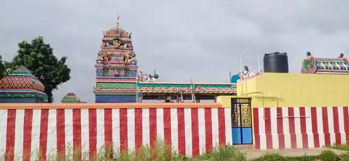 Arulmigu Karvudaiya Ayyanar Temple, Kumarapatti - 630561 அருள்மிகு கருவுடைய அய்யனார் திருக்கோயில், Kumarapatti - 630561, Sivagangai - Ancient Temple Architecture and History Image 4