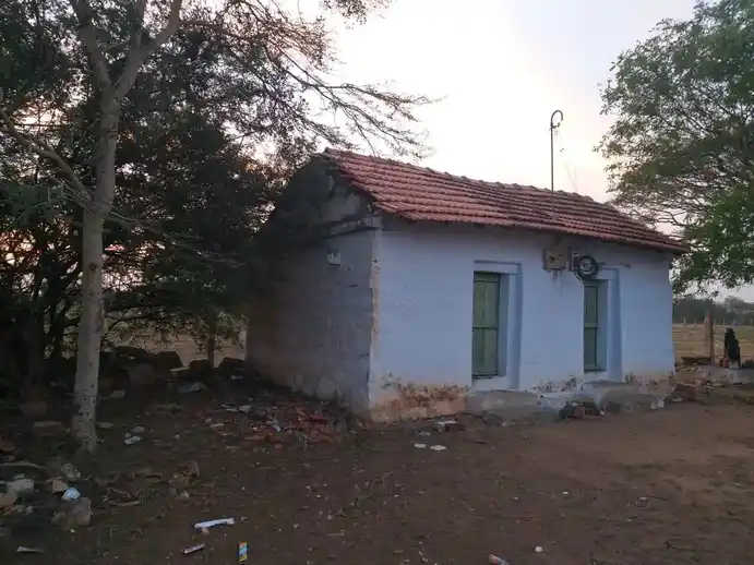 Arulmigu Kashba Uthukkarai, Kannimaar Temple, Kakkavadi - 639003 அருள்மிகு கஸ்பா ஊத்துக்கரை கன்னிமார் திருக்கோயில், Kakkavadi - 639003, Karur - Ancient Temple Architecture and History Image 4