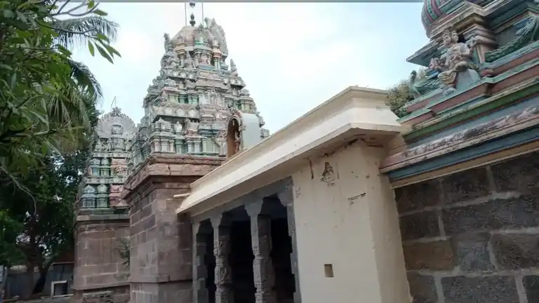 Arulmigu Kasi Vishawanathar Temple, Kaspa Arcot - 632503 அருள்மிகு காசிவிஸ்வநாதர் திருக்கோயில், கஸ்பா ஆற்காடு - 632503, Ranipet - Ancient Temple Architecture and History Image 4
