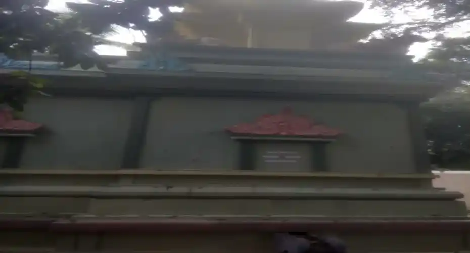 Arulmigu Kasi Vishvanathar Pasuveshvarar Temple, Podipettai - 632602 அருள்மிகு காசிவிஸ்வநாதர் பசுவேஸ்வரர் திருக்கோயில், போடிப்பேட்டை - 632602, Vellore - Ancient Temple Architecture and History Image 2