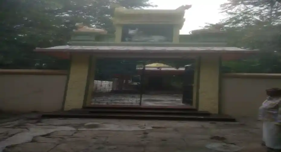 Arulmigu Kasi Vishvanathar Pasuveshvarar Temple, Podipettai - 632602 அருள்மிகு காசிவிஸ்வநாதர் பசுவேஸ்வரர் திருக்கோயில், போடிப்பேட்டை - 632602, Vellore - Ancient Temple Architecture and History Image 3