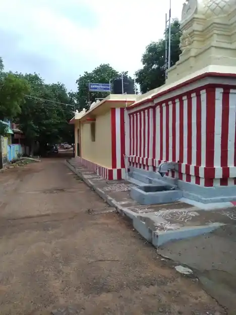 Arulmigu Kasi Vishvanathar Vishalakshi Amman Temple, Vallioor - 627117 Temple