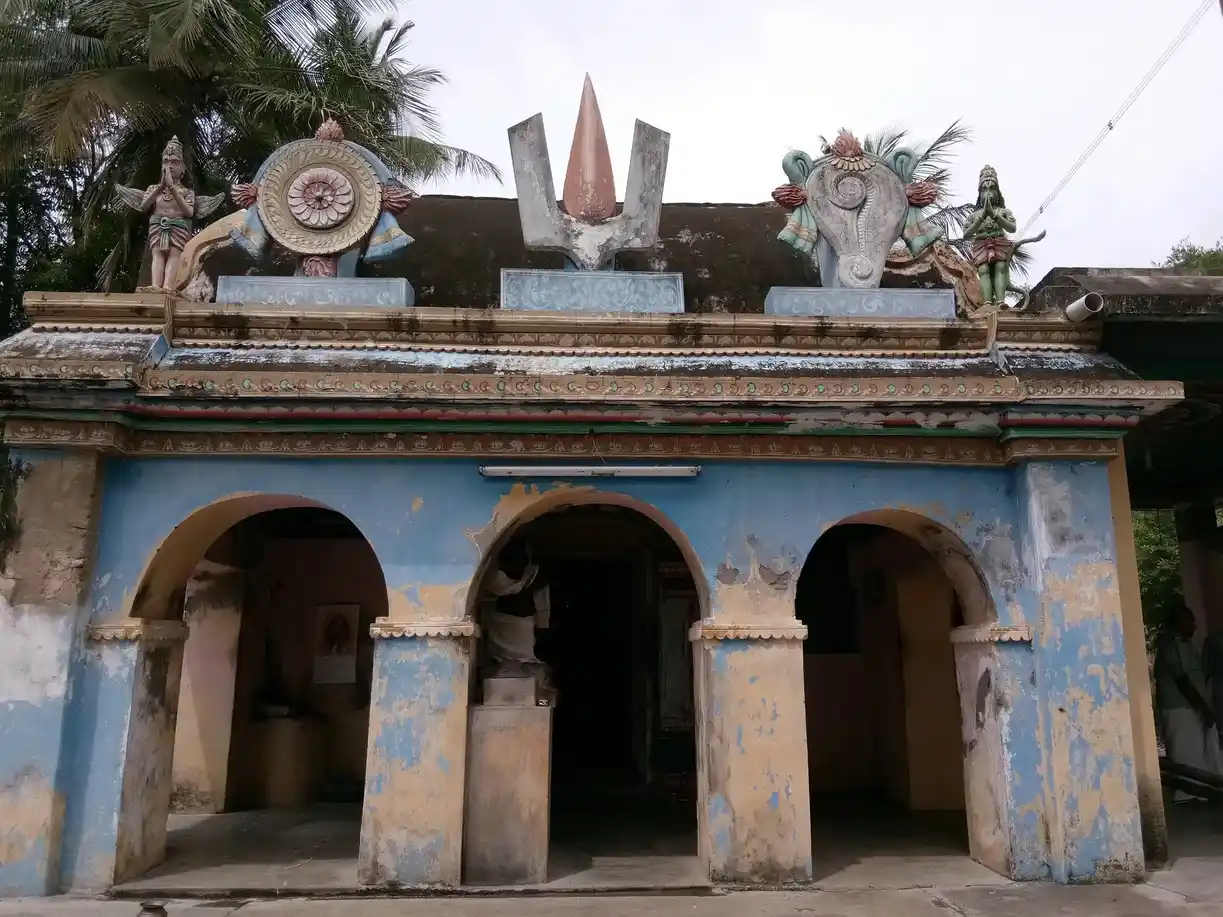 Arulmigu Kasi Vishwanathar And Rajagopalaswamy Temple, Umayalpuram - 614203 Arulmigu Kasi Vishwanathar and Rajagopalaswamy Temple, Umayalpuram - 614203, Thanjavur - Ancient Temple Architecture and History Image 2