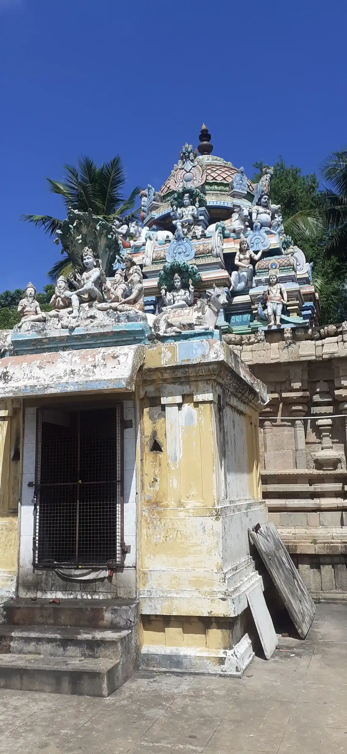 Arulmigu Kasi Vishwanathar Swamy Temple, Needamangalam - 614404 அருள்மிகு காசி விஸ்வநாதர் சுவாமி திருக்கோயில், நீடாமங்கலம் - 614404, Thiruvarur - Ancient Temple Architecture and History Image 2