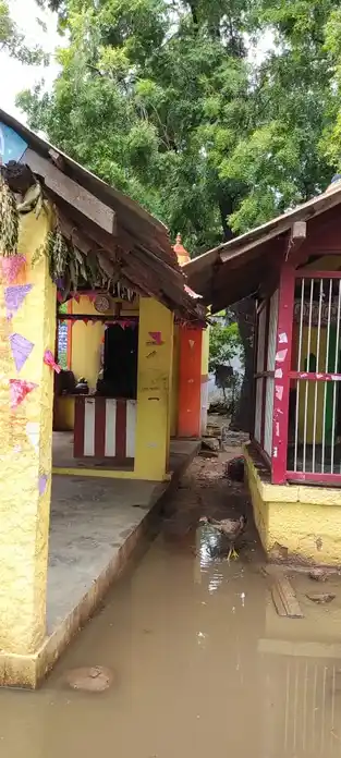 Arulmigu Kasi Vishwanathar Temple, Inungur - 639107 அருள்மிகு காசி விஸ்வநாதசுவாமி திருக்கோயில், இனுங்கூர் - 639107, Karur - Ancient Temple Architecture and History Image 4