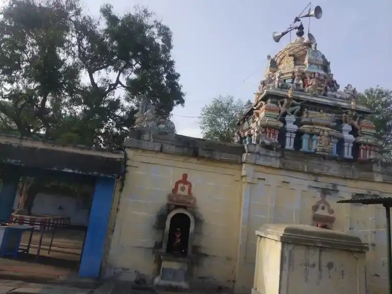 Arulmigu Kasi Vishwanathar Temple, Irumbedu - 632301 அருள்மிகு காசிவிஸ்வநாதசாமி திருக்கோயில், Irumbedu - 632301, Tiruvannamalai - Ancient Temple Architecture and History Image 4