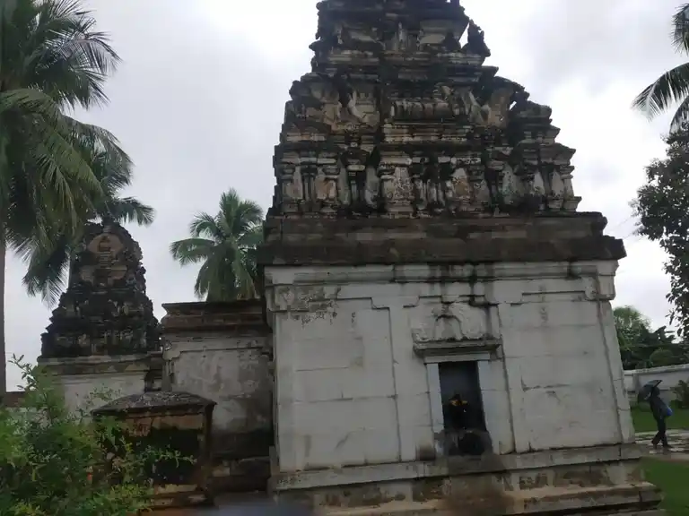 Arulmigu Kasi Vishwanathar Temple, Vannankulam - 632301