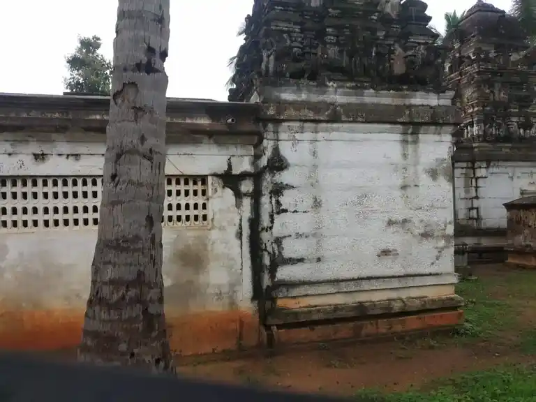 Arulmigu Kasi Vishwanathar Temple, Vannankulam - 632301 அருள்மிகு காசிவிஸ்வநாதர் திருக்கோயில், Vannankulam - 632301, Tiruvannamalai - Ancient Temple Architecture and History Image 4