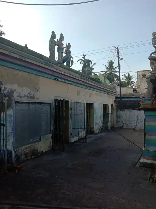 Arulmigu Kasi Visvanathar Temple, Pudhupettai, Thorapadi - 607108