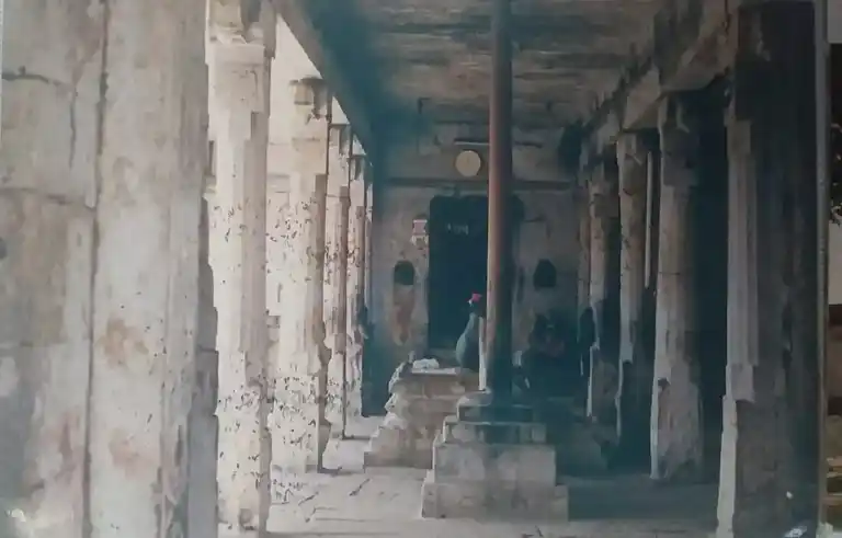 Arulmigu Kasi Viswanathar Temple, River Belt Of Kauvery, Velur - 638182