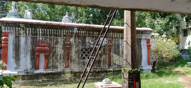 Arulmigu Kasi Viswnathar And Lakshmi Narayana Perumal Temple, Near Roundtana, Uttangarai - 635207 Temple