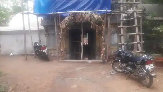 Arulmigu Kasivisvanatha Swamy Temple, Aaduthurai - 612101 அருள்மிகு விசாலாட்சி சமேத காசி விஸ்வநாத சுவாமி திருக்கோயில், Aaduthurai - 612101, Thanjavur - Ancient Temple Architecture and History Image 2