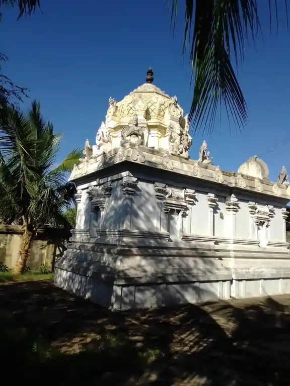 Arulmigu Kasivisvanathar Temple, Semmedu - 607106 அருள்மிகு காசி விஸ்வநாதர் திருக்கோயில், செம்மேடு - 607106, Cuddalore - Ancient Temple Architecture and History Image 2