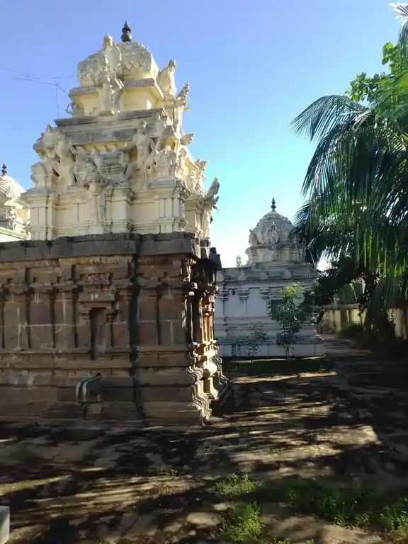 Arulmigu Kasivisvanathar Temple, Semmedu - 607106 அருள்மிகு காசி விஸ்வநாதர் திருக்கோயில், செம்மேடு - 607106, Cuddalore - Ancient Temple Architecture and History Image 4