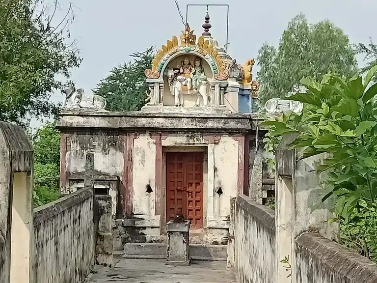 Arulmigu Kasiviswanadhar Temple, Manaloorpettai - 605754 அருள்மிகு காசிவிஸ்வநாதர் திருக்கோயில், Manaloorpettai - 605754, Kallakurichi - Ancient Temple Architecture and History Image 2