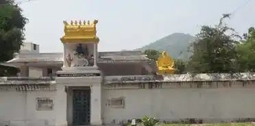 Arulmigu Kasiviswanathar Temple, Agaram - 635804 அருள்மிகு காசிவிஸ்வநாதர் திருக்கோயில், அகரம் - 635804, Vellore - Ancient Temple Architecture and History Image 2