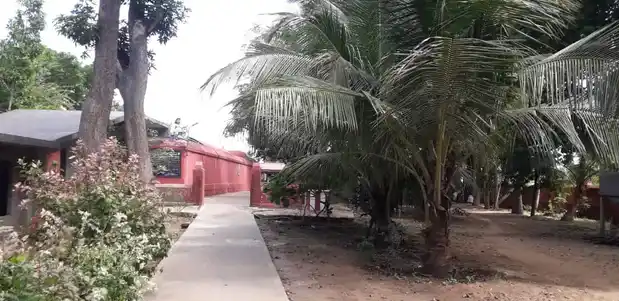 Arulmigu Kasiviswanathar Temple and Sadasiva Birammendhirall Adhistanam, Nerur, Manmangalam Taluk - 639004 அருள்மிகு காசிவிஸ்வநாதர் திருக்கோயில் மற்றும் சதாசிவ பிரம்மேந்திராள் அதிஷ்டானம், நெரூர், மண்மங்களம் வட்டம் - 639004, Karur - Ancient Temple Architecture and History Image 2