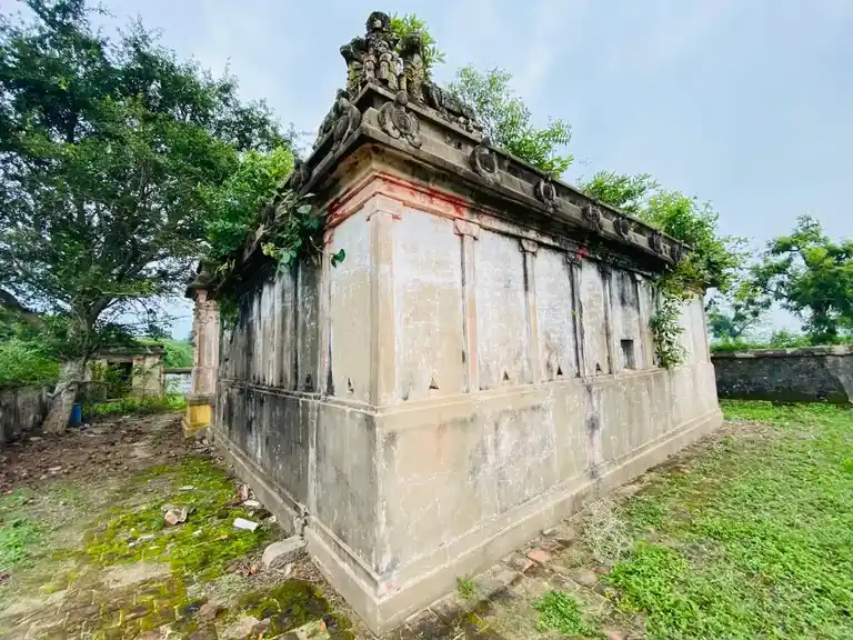 Arulmigu Kasiviswanathar Temple, End Of The Village, Veerakivedu - 601204 அருள்மிகு காசிவிஸ்வநாதர் திருக்கோயில், End Of The Village, Veerakivedu - 601204, Tiruvallur - Ancient Temple Architecture and History Image 6