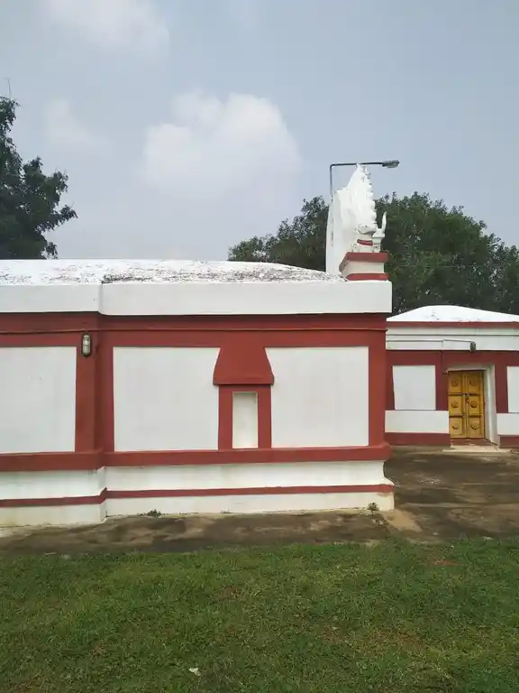 Arulmigu Kasiviswanathar Temple, Near Vao Office, Madarpakkam - 601201 அருள்மிகு காசி விஸ்வநாதர் திருக்கோயில், Near Vao Office, Madarpakkam - 601201, Tiruvallur - Ancient Temple Architecture and History Image 3