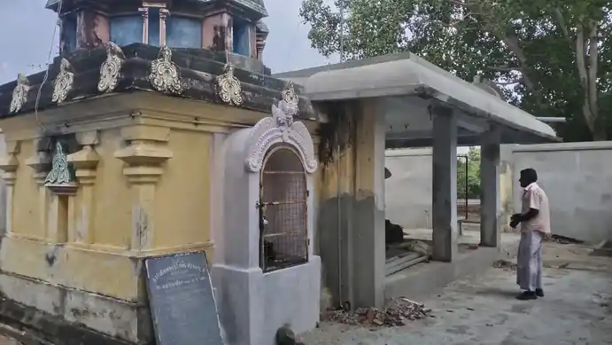 Arulmigu Kasiviswanathar Temple, Neelakudi - 610105 அருள்மிகு காசிவிஸ்வநாதர் திருக்கோயில், Neelakudi - 610105, Thiruvarur - Ancient Temple Architecture and History Image 4