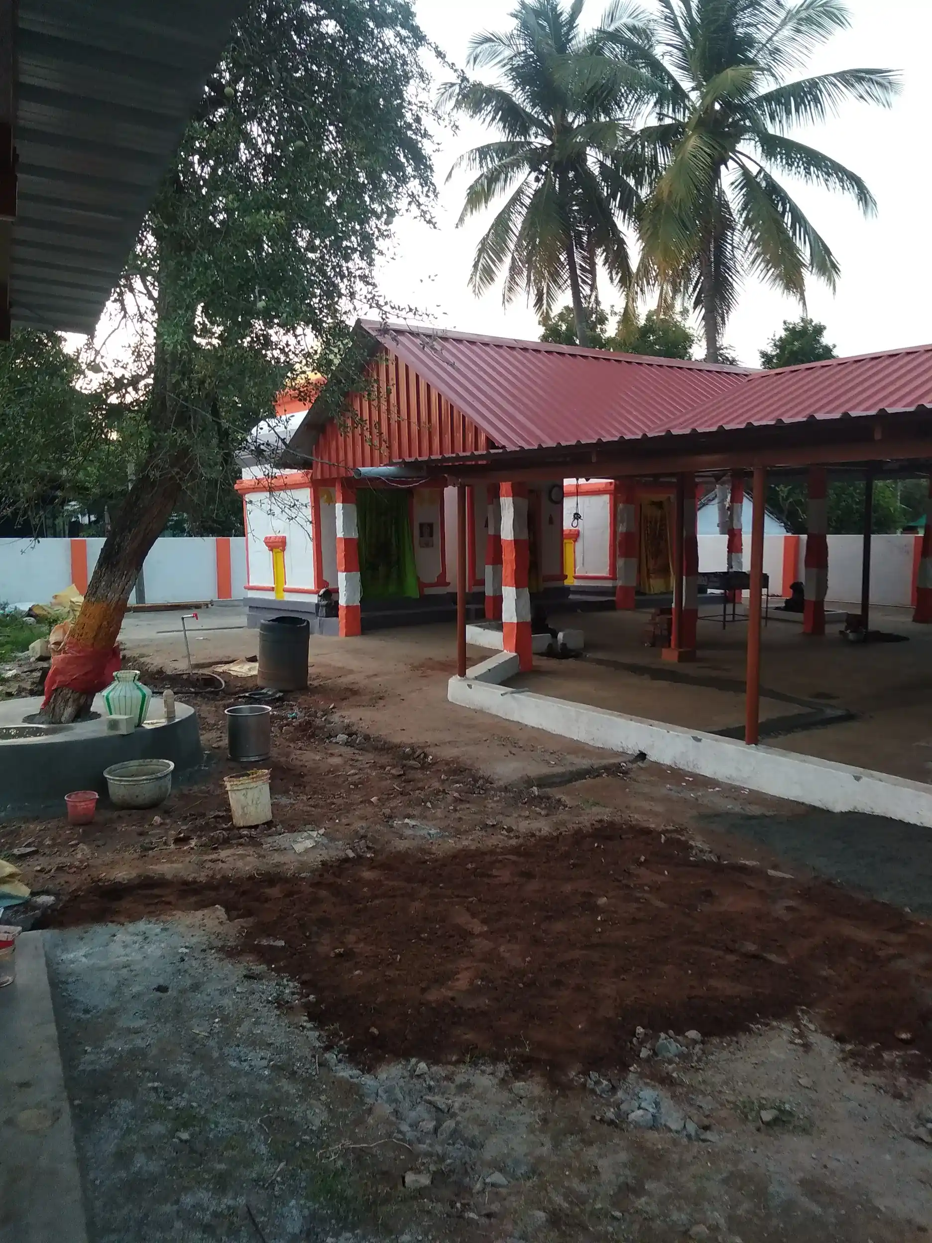 Arulmigu Kasiviswanathar Temple, Vadakkipalayam - 642110 Arulmigu Kasiviswanathar Temple, Vadakkipalayam - 642110, Coimbatore - Ancient Temple Architecture and History Image 3
