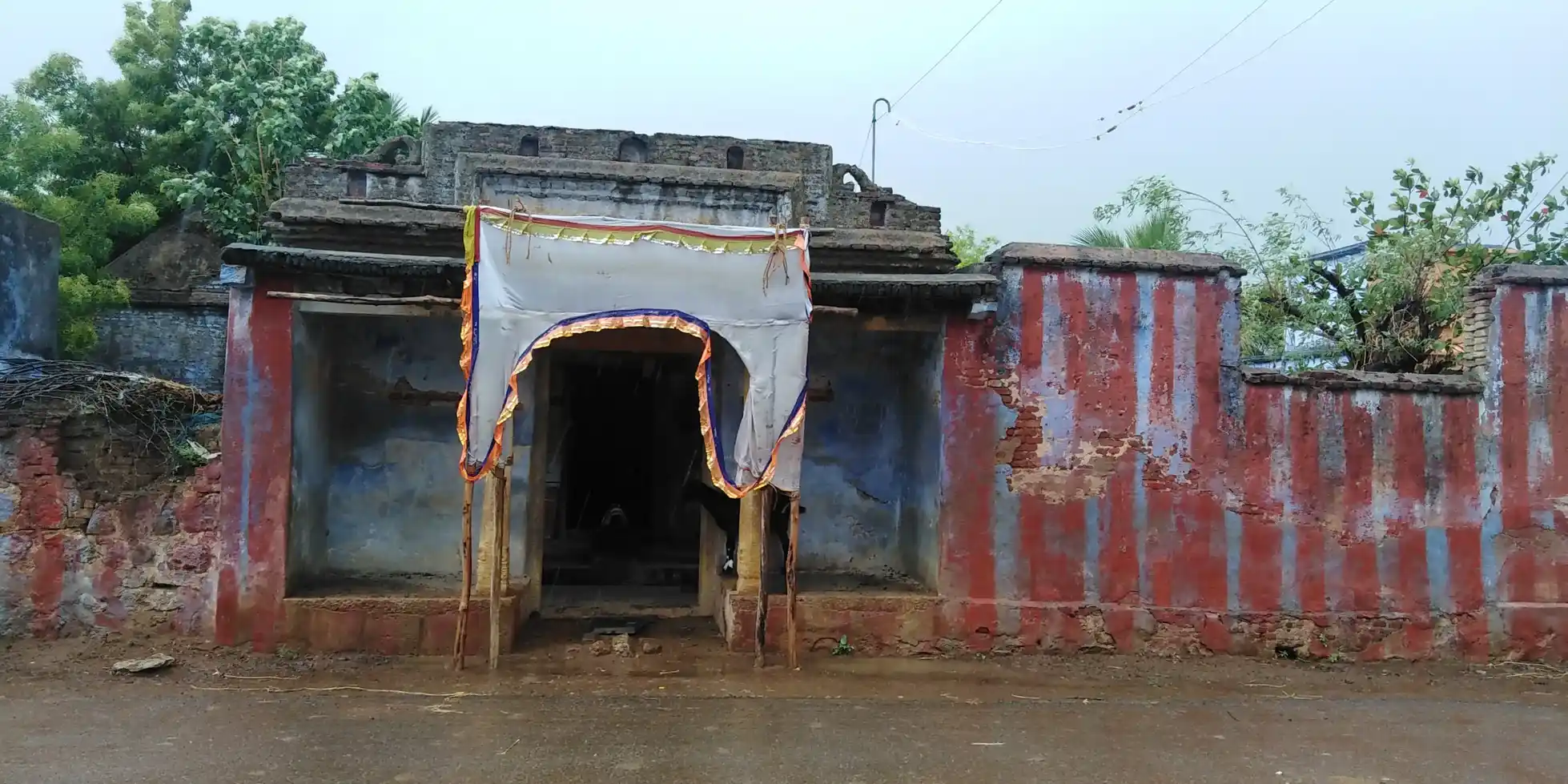 Arulmigu Kasiviswanathasamy And Visalatchiamman Temple, Keezhakallur - 627010