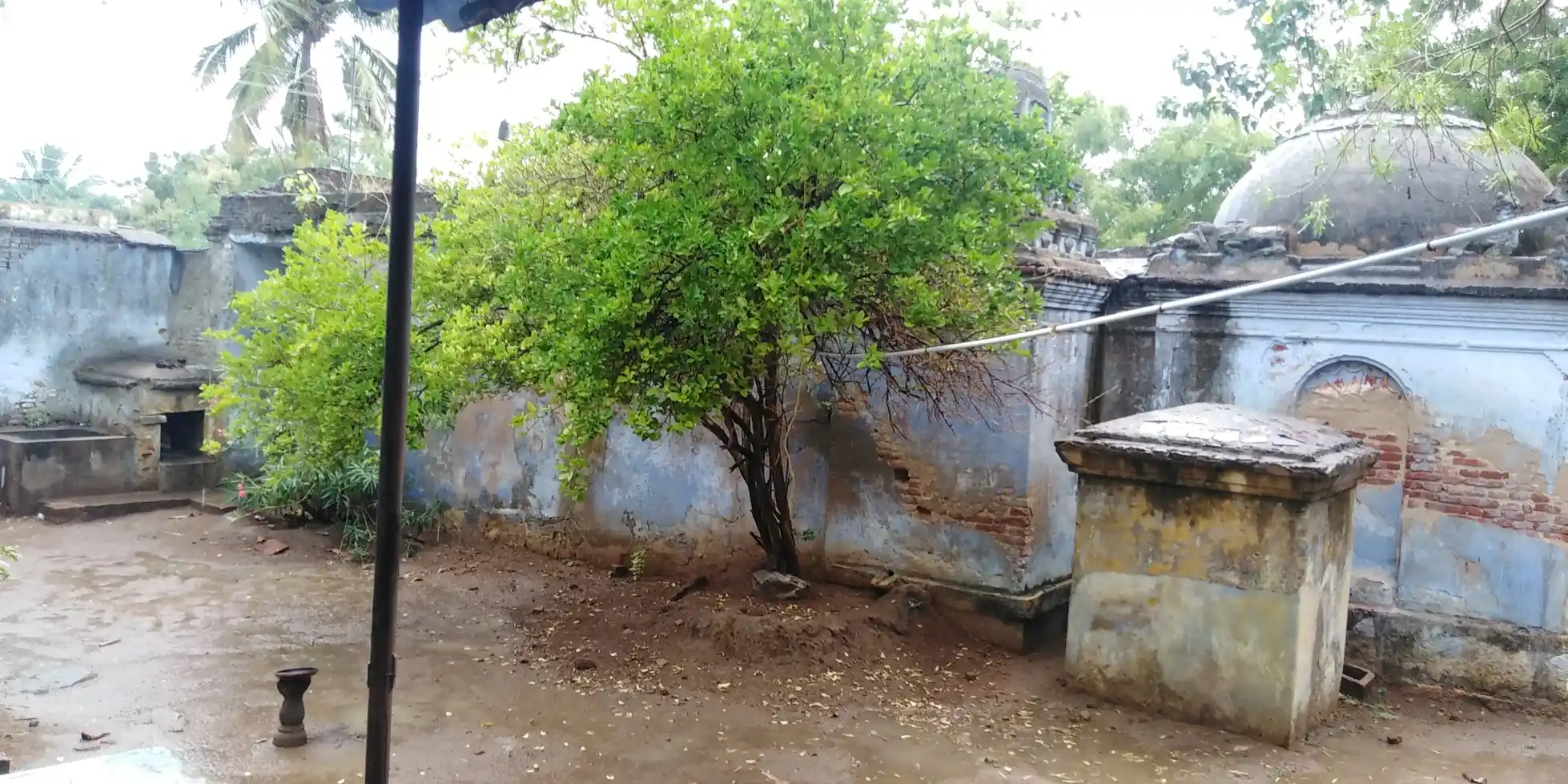 Arulmigu Kasiviswanathasamy And Visalatchiamman Temple, Keezhakallur - 627010 அருள்மிகு காசி விஸ்வநாதசுவாமி மற்றும் விசாலாட்சியம்மன் திருக்கோயில், கீழ்க்கல்லூர் - 627010, Tirunelveli - Ancient Temple Architecture and History Image 4