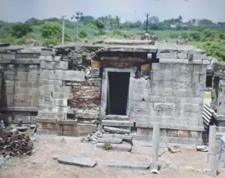 Arulmigu Kasiviswanathasamy Temple, Bommasamudram - 637001 அருள்மிகு காசி விஸ்வநாதசாமி திருக்கோயில், செயல் அலுவலர், மின்னாம்பள்ளி, பொம்மசமுத்திரம் - 637001, Namakkal - Ancient Temple Architecture and History Image 2