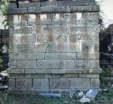 Arulmigu Kasiviswanathasamy Temple, Bommasamudram - 637001 அருள்மிகு காசி விஸ்வநாதசாமி திருக்கோயில், செயல் அலுவலர், மின்னாம்பள்ளி, பொம்மசமுத்திரம் - 637001, Namakkal - Ancient Temple Architecture and History Image 3