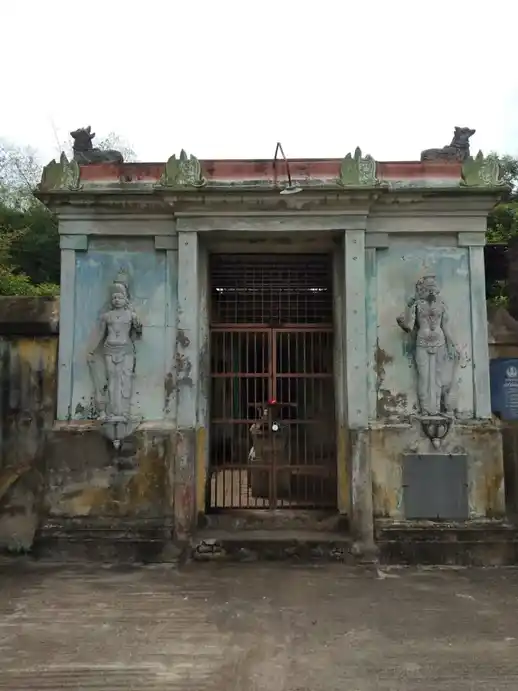 Arulmigu Kasiviswanathaswamy Temple, Athipakkam - 609807