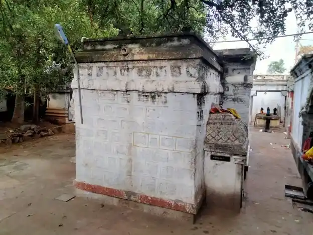 Arulmigu Kasiwishvanathar And Selvavinayagar Temple, Valapady - 636114 அருள்மிகு காசி விஸ்வநாதர் மற்றும் செல்வ விநாயகர் திருக்கோயில், Valapady - 636114, Salem - Ancient Temple Architecture and History Image 5