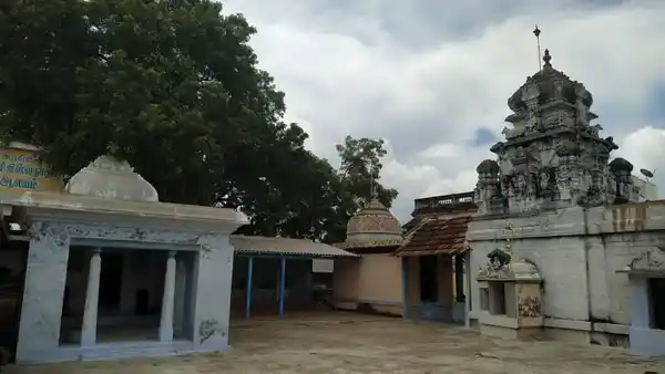 Arulmigu Kasiwishvanathar Temple, Oduvankurichi - 637406 அருள்மிகு காசிவிஸ்வநாதர் திருக்கோயில், ஒடுவன்குறிச்சி - 637406, Namakkal - Ancient Temple Architecture and History Image 8