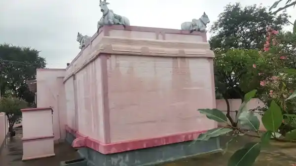 Arulmigu Kasiwisvanathasamy Temple, Kanthaampalayam, Dhoravalur - 638103 அருள்மிகு காசிவிவநாதசுவாமி திருக்கோயில், Kanthaampalayam, Dhoravalur - 638103, Tiruppur - Ancient Temple Architecture and History Image 7