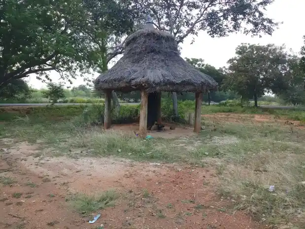 Arulmigu Kasthuri Malai Temple, R.Pudukottai - 624706 அருள்மிகு கஸ்தூரி மாலைக்கோயில், ஆர்.புதுக்கோட்டை, வேடசந்தூர் வட்டம் கோயில், R.Pudukottai - 624706, Dindigul - Ancient Temple Architecture and History Image 3