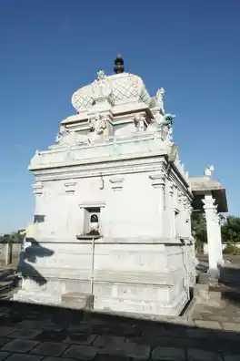 Arulmigu Katchaparameswarar Temple, Kadalangudi, Kadalangudi - 609801 அருள்மிகு கச்சாபரமேஸ்வரர் திருக்கோயில், கடலங்குடி - 609801, Mayiladuthurai - Ancient Temple Architecture and History Image 3