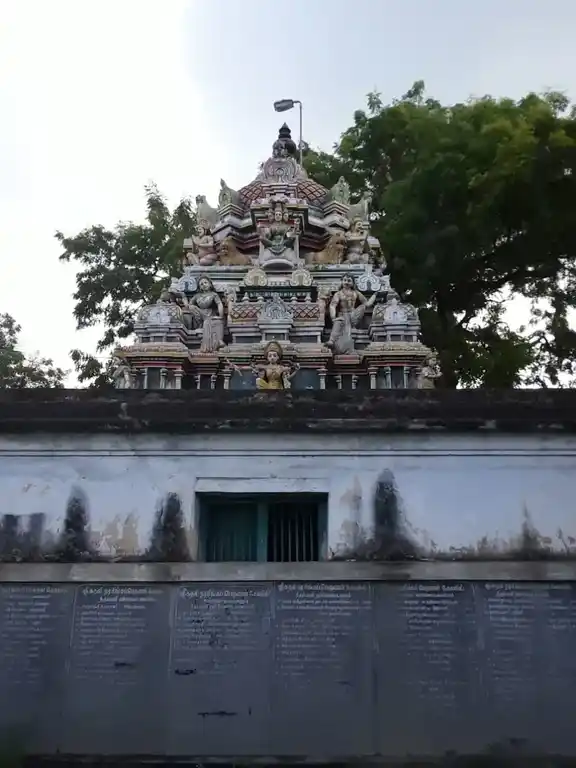 Arulmigu Kathalinarasingaperumal Temple, Ammainayakanur - 624201 அருள்மிகு கதலிநரசிங்கப்பெருமாள் திருக்கோயில், அம்மைநாயகனூர் - 624201, Dindigul - Ancient Temple Architecture and History Image 3