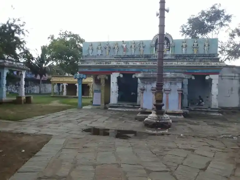 Arulmigu Kathalinarasingaperumal Temple, Ammainayakanur - 624201 அருள்மிகு கதலிநரசிங்கப்பெருமாள் திருக்கோயில், அம்மைநாயகனூர் - 624201, Dindigul - Ancient Temple Architecture and History Image 6