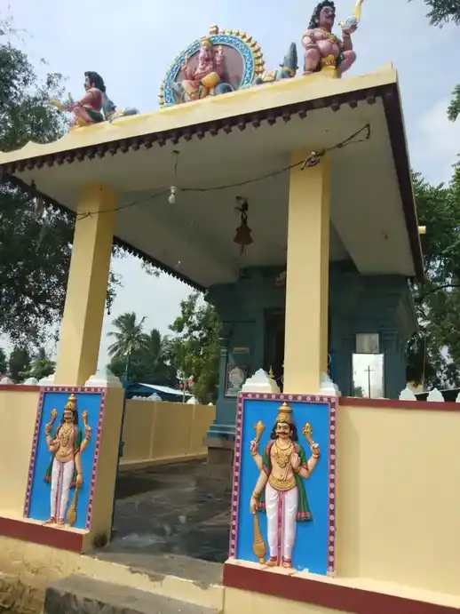 Arulmigu Kathalivaneswarar Temple, Thirukalampur, Ponnamaravathi Taluk - 622403 அருள்மிகு கதலிவனேஸ்வரர் திருக்கோயில், திருக்களம்பூர், பொன்னமராவதி வட்டம் - 622403, Pudukkottai - Ancient Temple Architecture and History Image 2