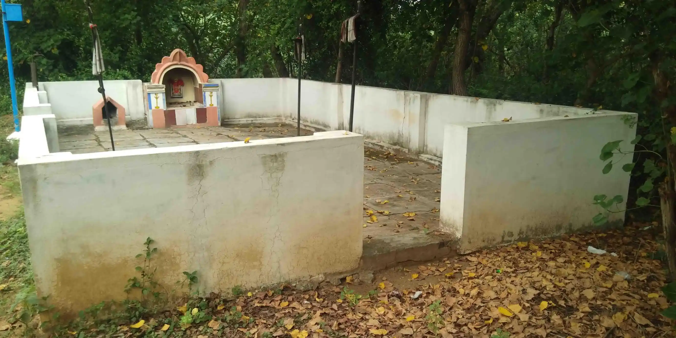 Arulmigu Kathavaraya Swamy Temple, Marudhantakurichi - 620021 Temple