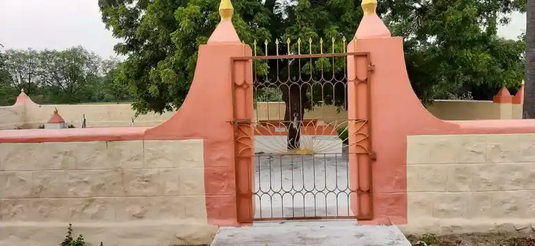 Arulmigu Kathavarayan Temple, Omanthur - 621006 Arulmigu Kathavarayan Temple, Omanthur - 621006, Thiruchirappalli - Ancient Temple Architecture and History Image 2