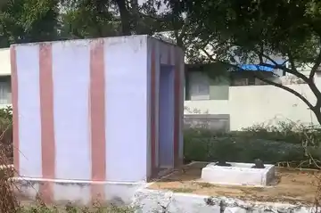 Arulmigu Kathavarayasamy Temple, Perunthalaiyur - 638315 Arulmigu Kathavarayasamy Temple, Perunthalaiyur - 638315, Erode - Ancient Temple Architecture and History Image 4