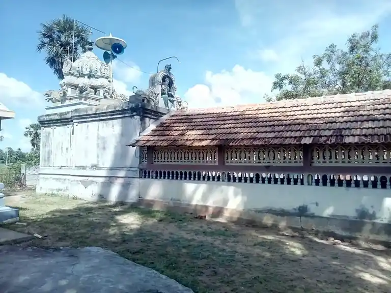 Arulmigu Kathavarayaswamy Temple, Manamelkudi - 614619 Arulmigu Kathavarayaswamy Temple, Manamelkudi - 614619, Pudukkottai - Ancient Temple Architecture and History Image 3
